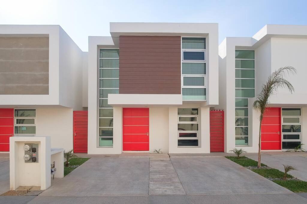 Casa Moderna Y Elegante En El Corazon De Ensenada! Villa Eksteriør bilde