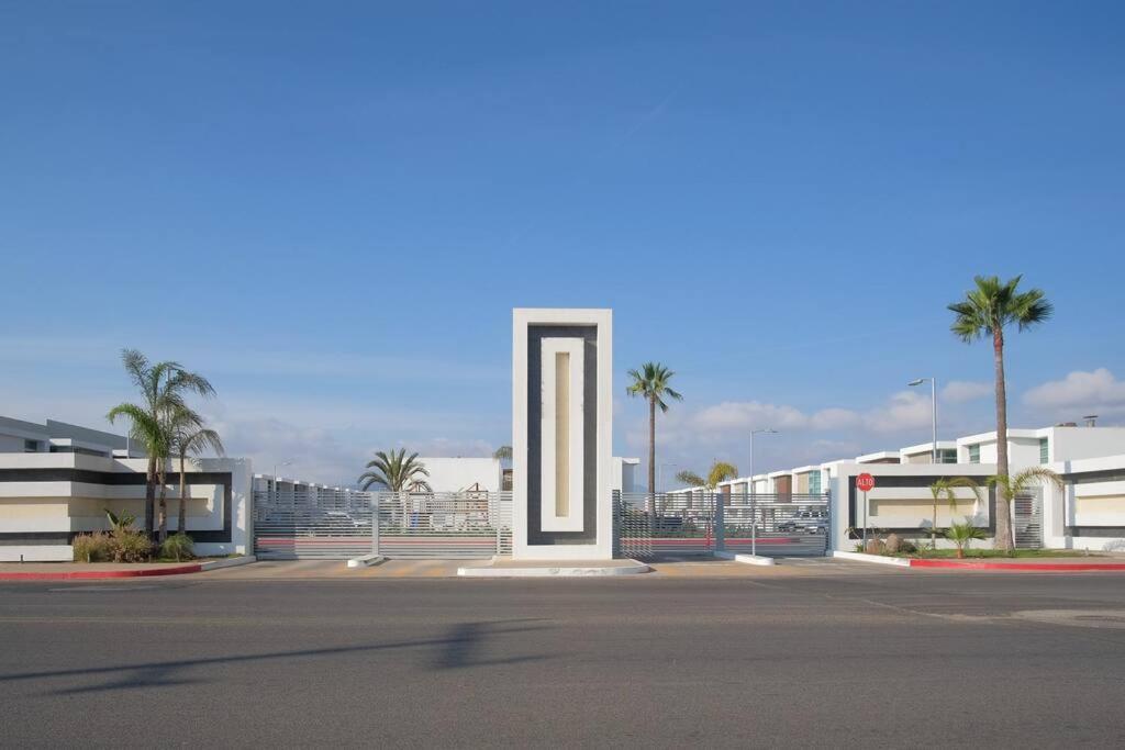 Casa Moderna Y Elegante En El Corazon De Ensenada! Villa Eksteriør bilde